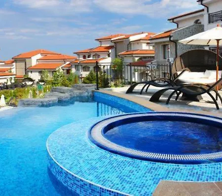 4* Luxury - Aheloy, Nessebar, Sunny Apartment *